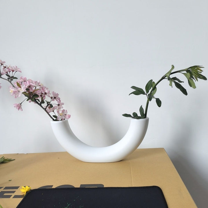 Contemporary Curved Flower Vase