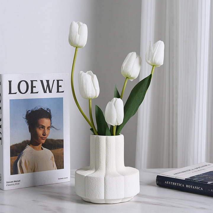 Decorative flower vase
