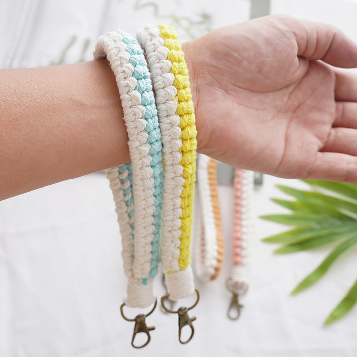 Macramé Keychain Holder