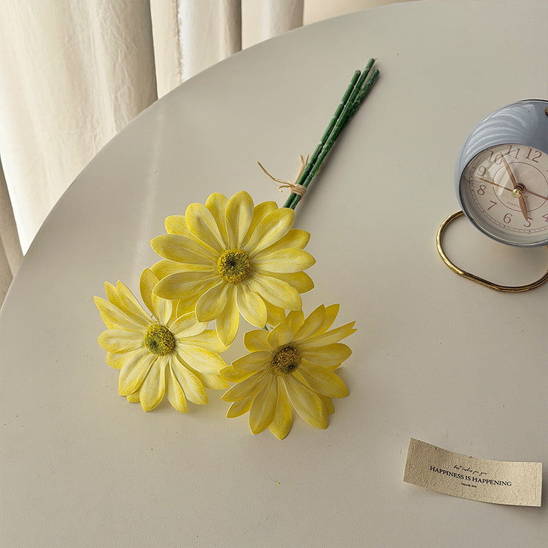 Faux Daisy Flower Stem Arrangement