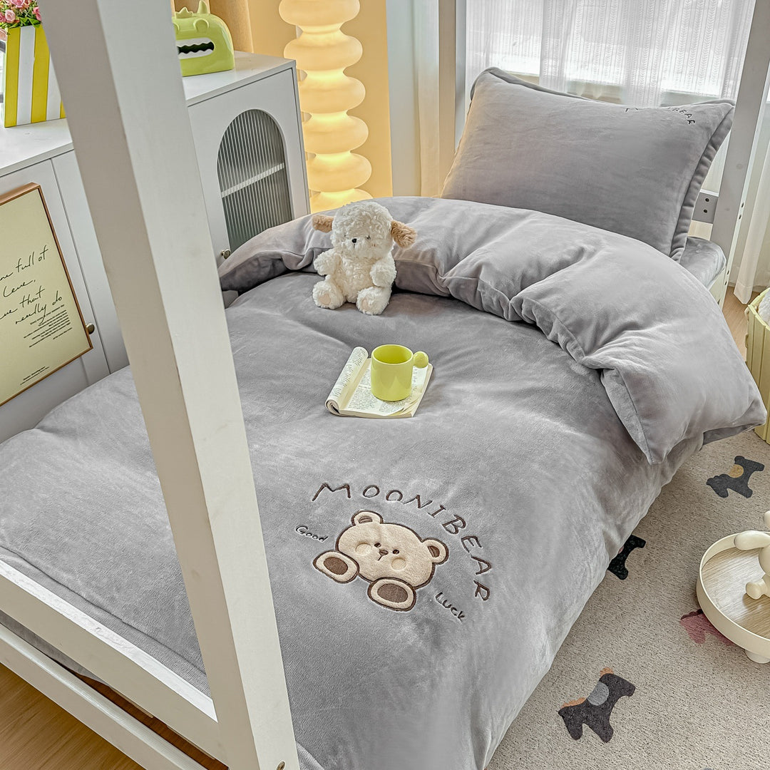 Plush Cartoon Bear Bedding Set
