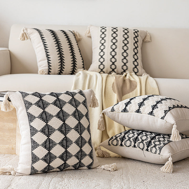 Geometric Patterned Throw Cushion