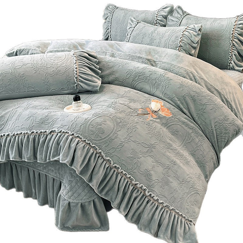 Luxurious Embroidered Bedding Set