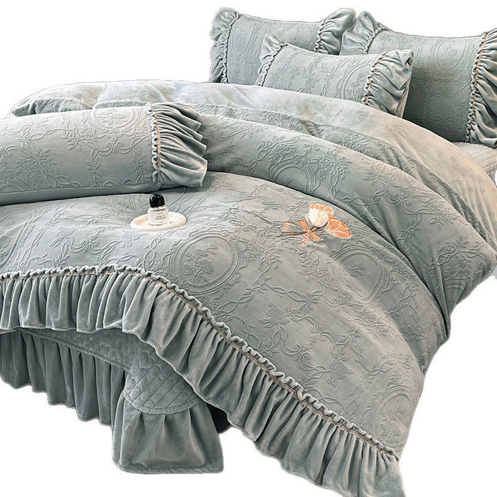Luxurious Embroidered Bedding Set