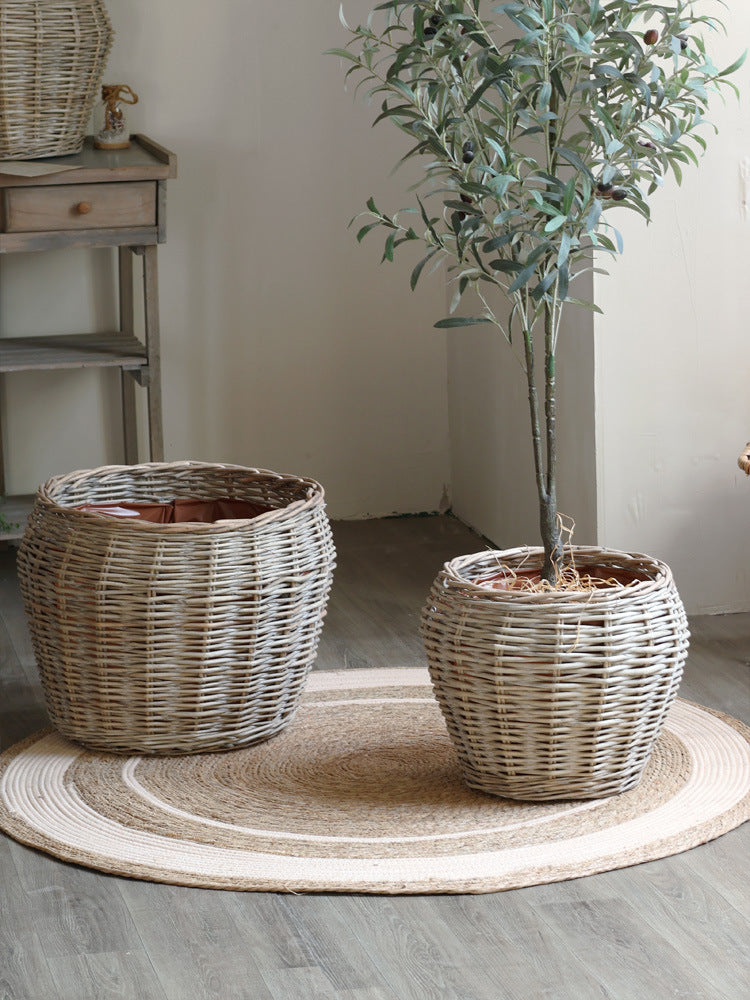 Stylish laundry basket made of braided natural material