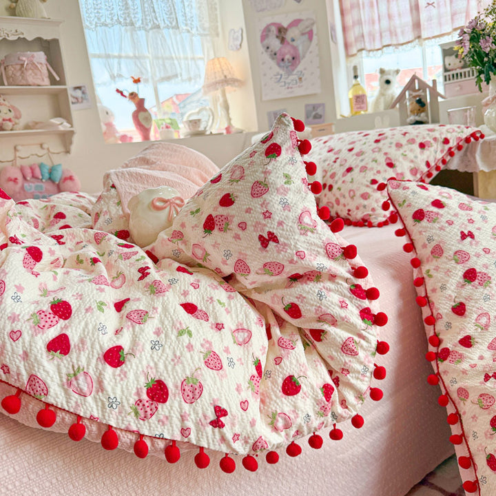 Heart Patterned Decorative Pillow and Duvet Cover Set