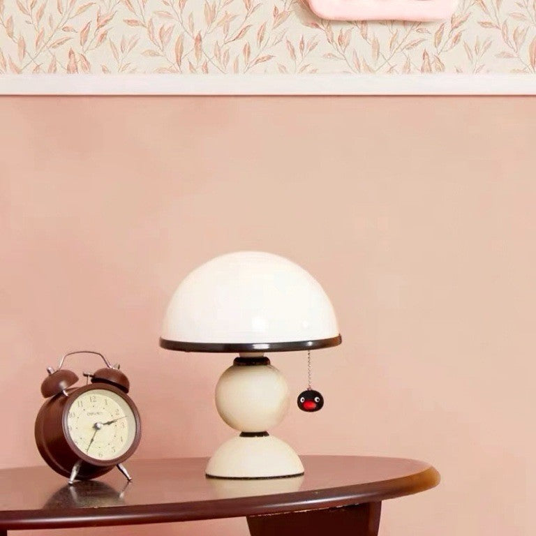 Playful decorative table lamp