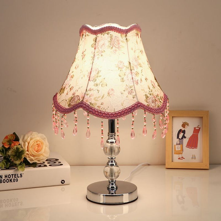 Elegant table lamp