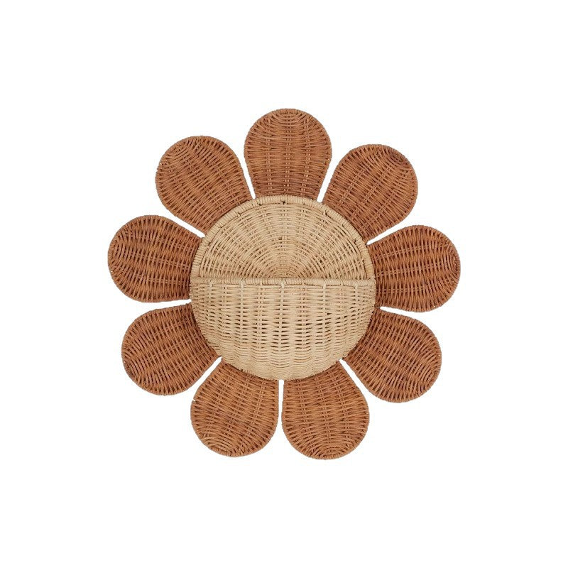 Playful decorative basket in shell design