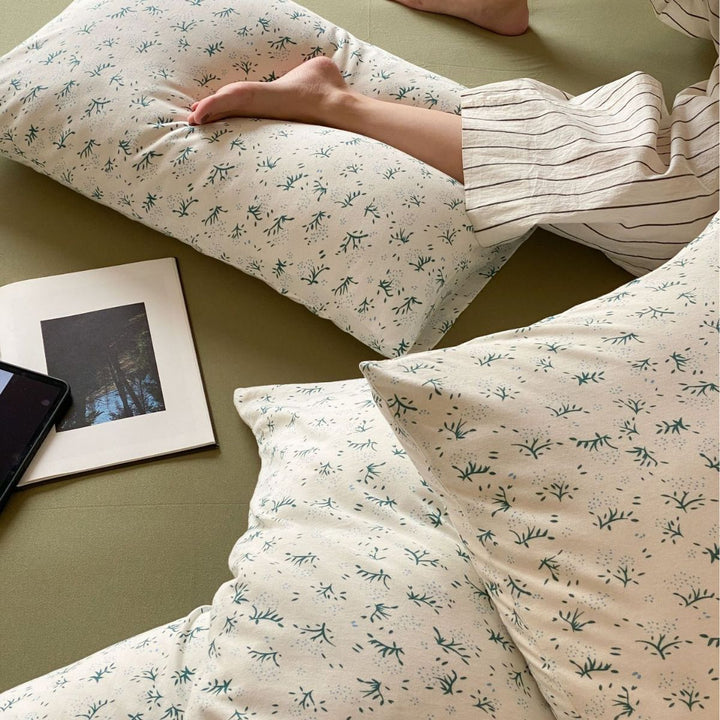 Decorative Eco-Friendly Bedding Set Avarnia