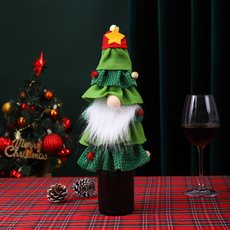 Creative bottle warmer in Christmas tree design