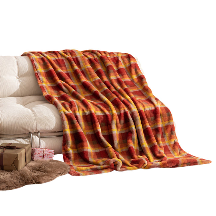Cozy microfiber throw blanket with checkered pattern, extra soft thermal fleece and light heat effect