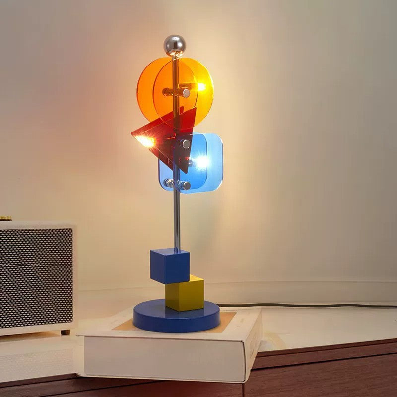 Artistic geometric table lamp