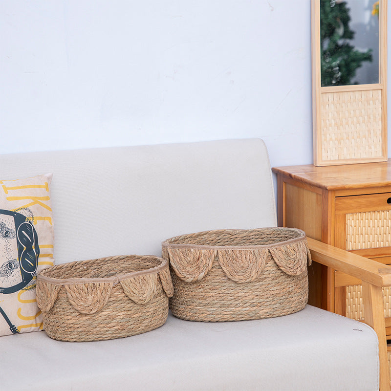 Stylish storage basket with wave rim