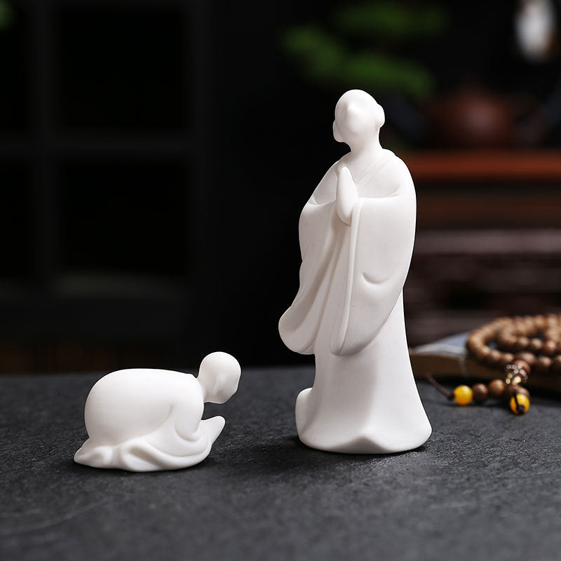 Elegant and modern Feng Shui sculpture