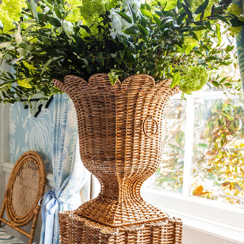 Decorative plant pot stand made of woven material