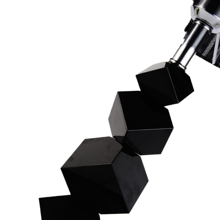 Geometric table lamp