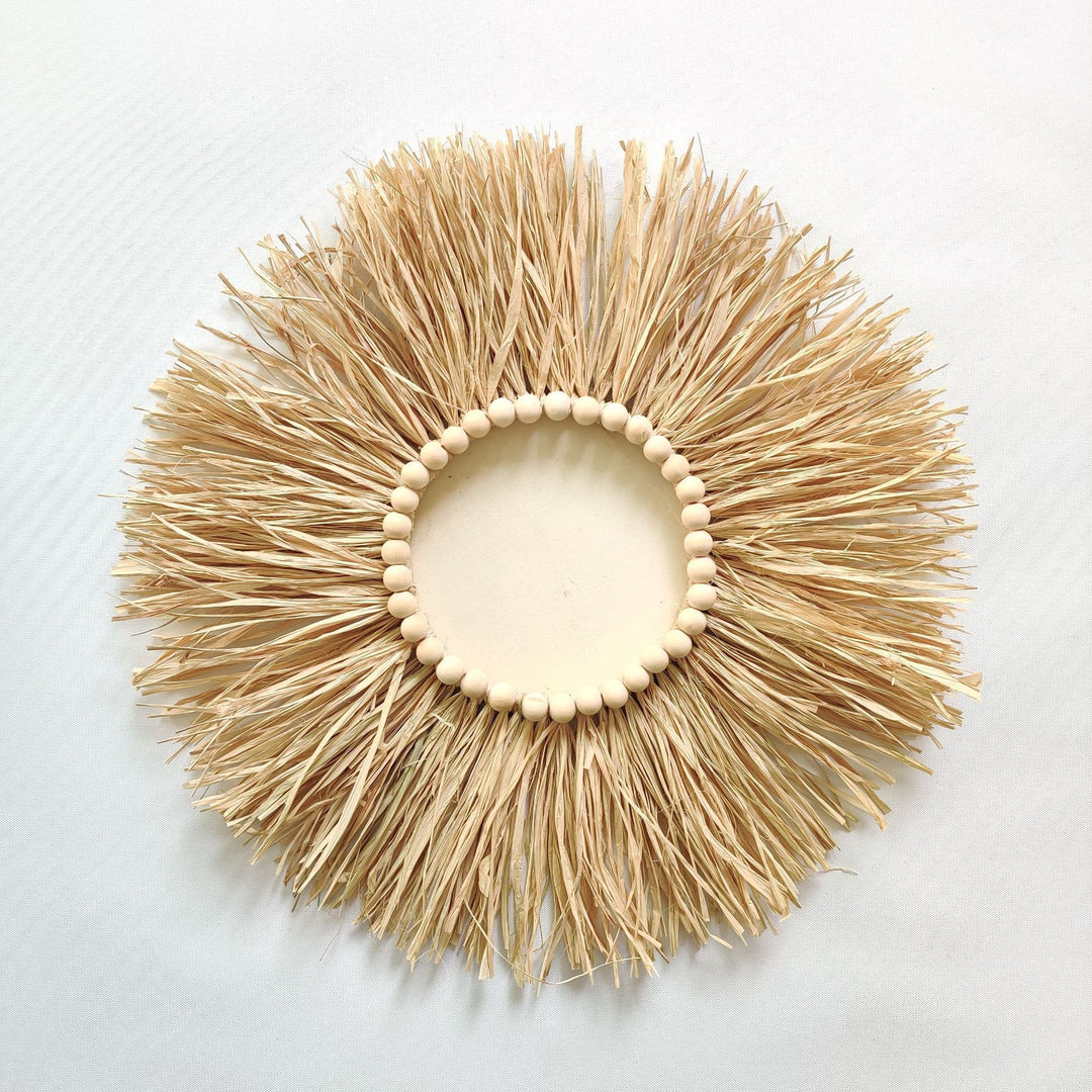 Decorative wall decoration with synthetic fiber and wooden beads