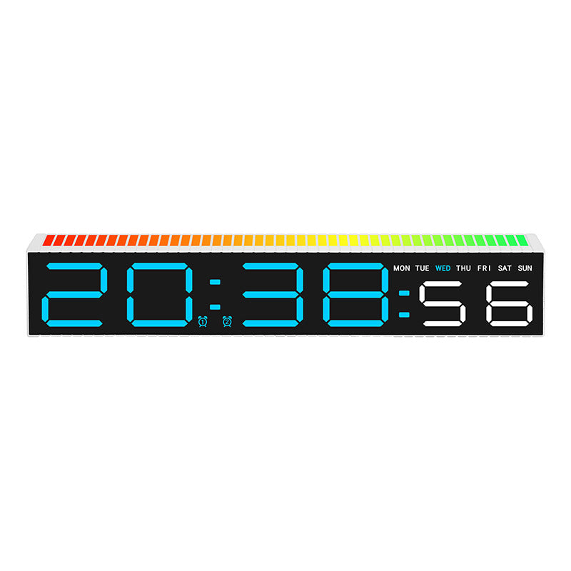 Digital watch with calendar and day display