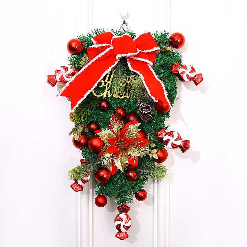 Festive Christmas Wreath Decoration