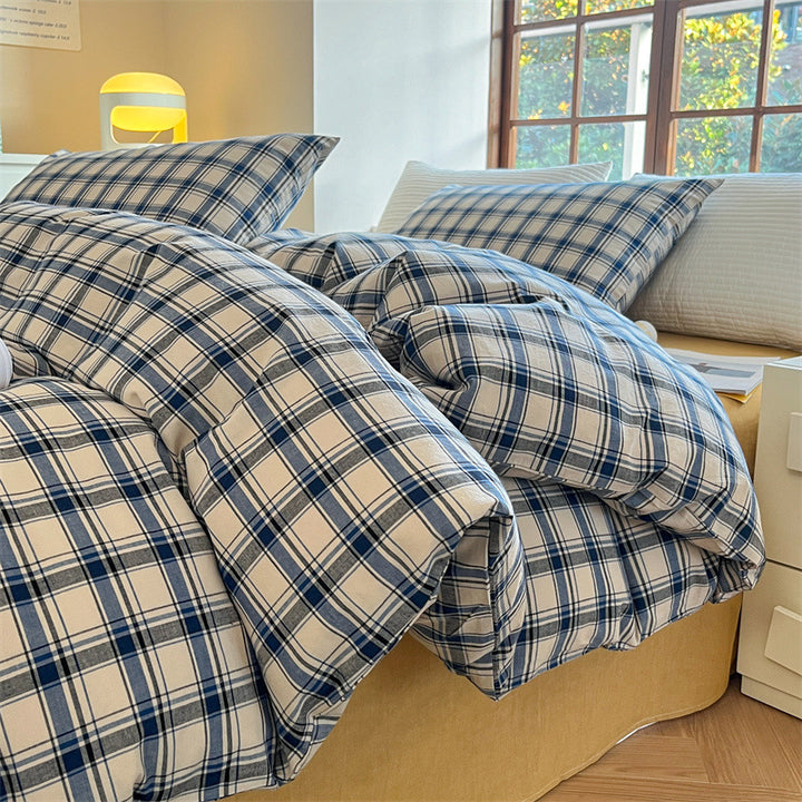 Decorative Modern Grid Pattern Bedding Set Avarnia