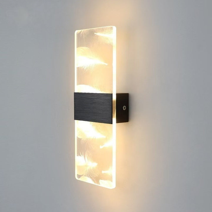 Artistic wall light fixture