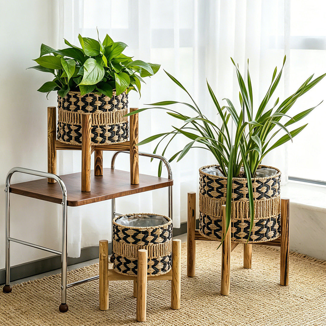 High-quality plant pot with stand