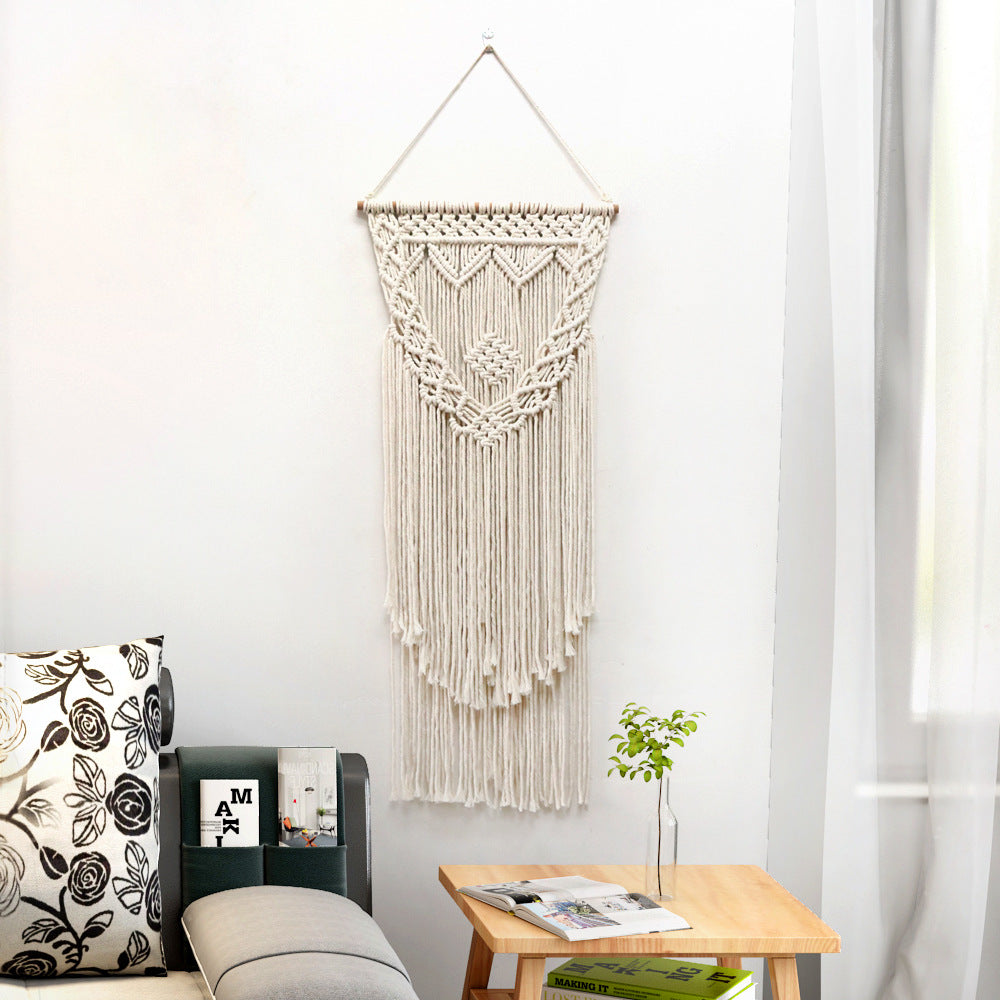 Macramé wall decoration with creative fringes