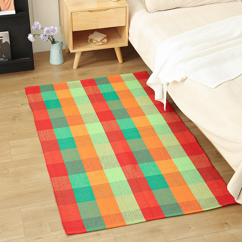 Flat-woven living and bedroom carpet with striped structure and anti-slip backing