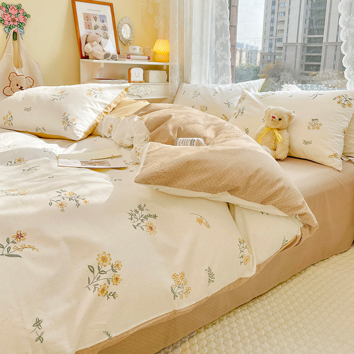 Decorative Floral Patterned Bedding Set Avarnia