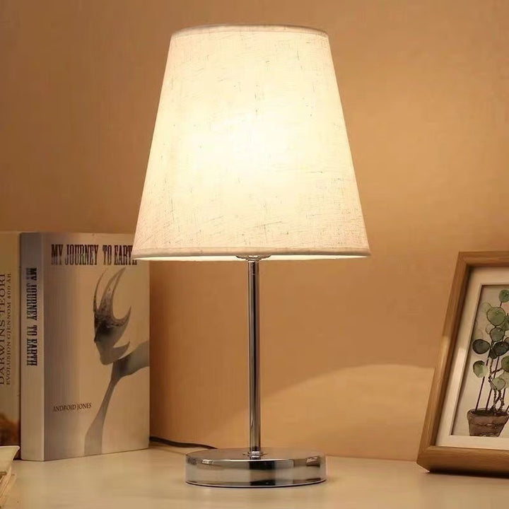 Elegant table lamp