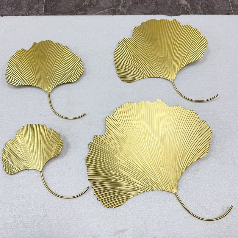 Elegant Ginkgo Leaf Wall Art Hooks