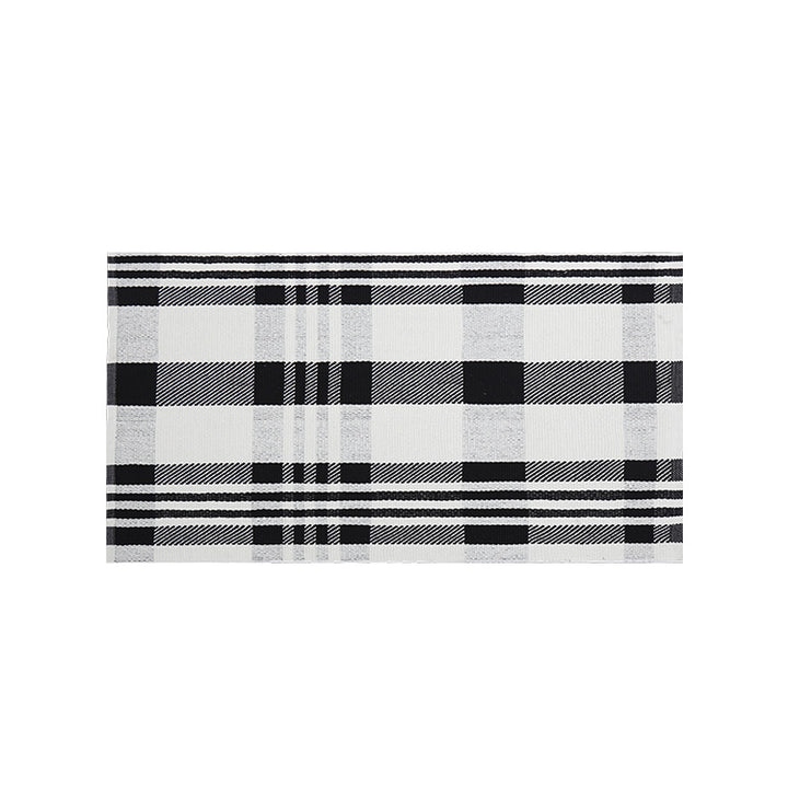 Woven cotton blend bath mat in buffalo check with flat weave structure