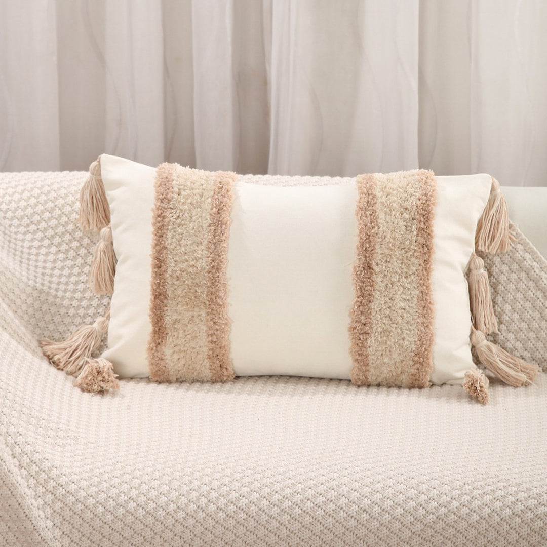 Textured Diamond Pattern Throw Pillow