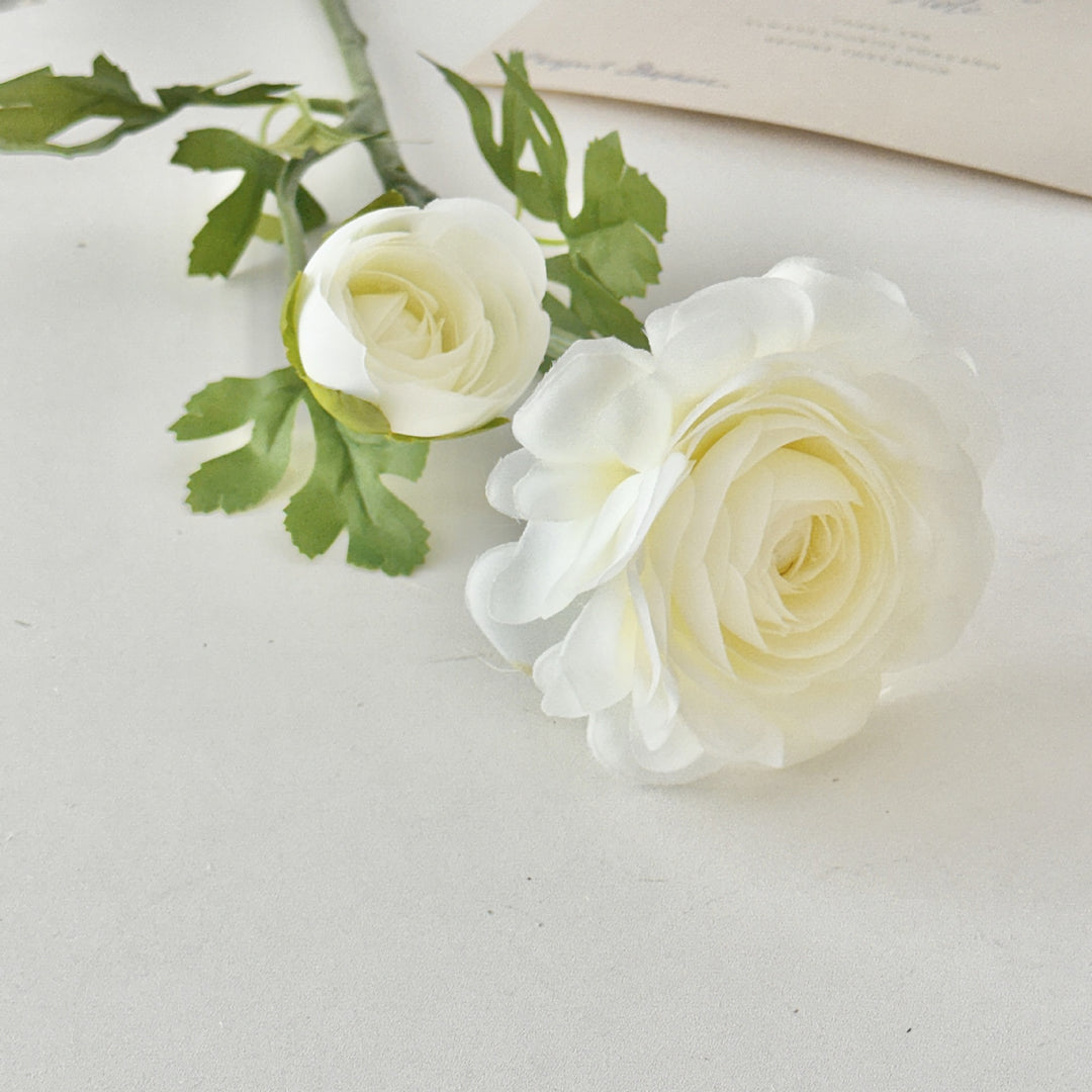 Lifelike Artificial Ranunculus Stem