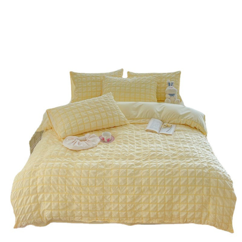 Luxurious Quilted Bedding Set