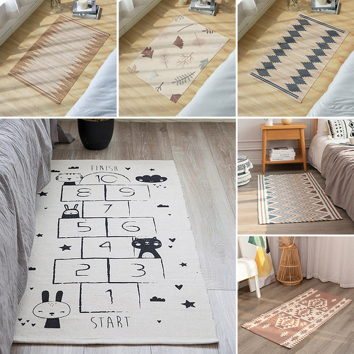Flat-woven decorative living room rug with geometric ethnic medallion