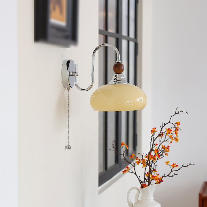 Vintage-inspired wall lamp