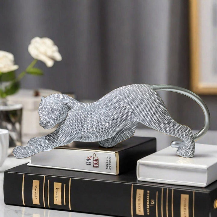 Elegant decorative figure of a panther