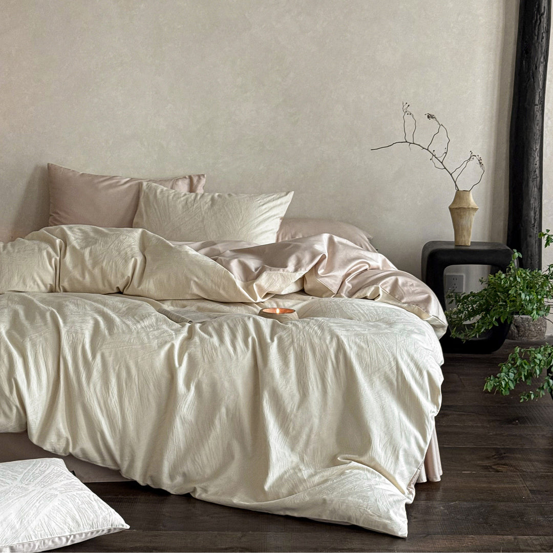 Decorative Luxury Soft Bedding Set Avarnia