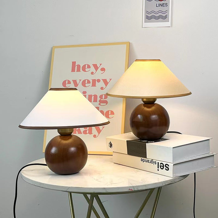 Decorative table lamp