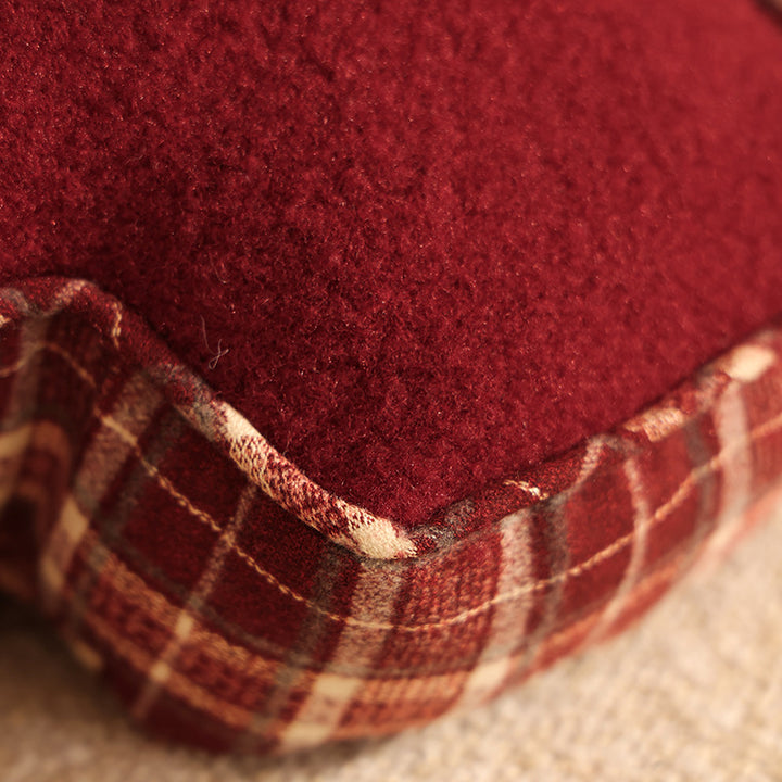 Samt-decorative pillow in Christmas tree shape with checkered piping