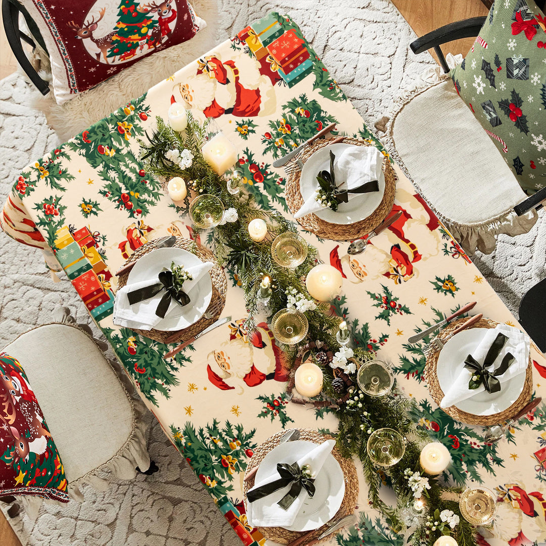 Christmas tablecloth made of cotton blend fabric with water-repellent surface and festive pattern