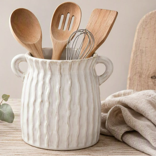 Elegant ceramic container with patterns