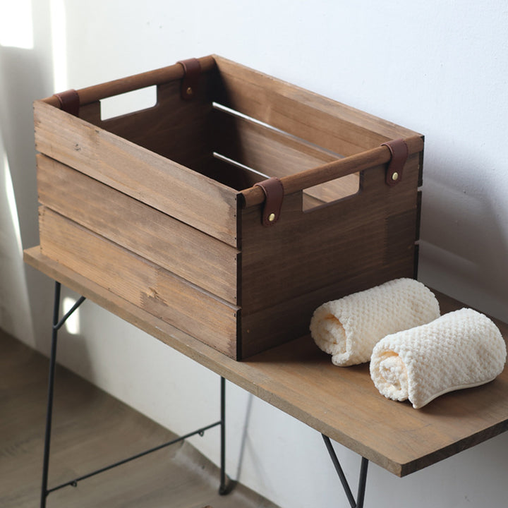 Robust storage basket made of wood