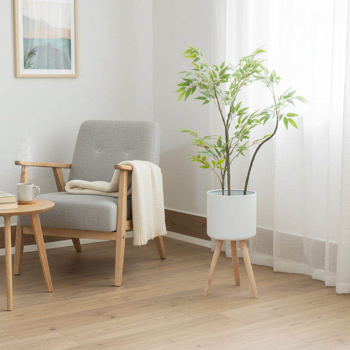 Plant pot with wooden stand