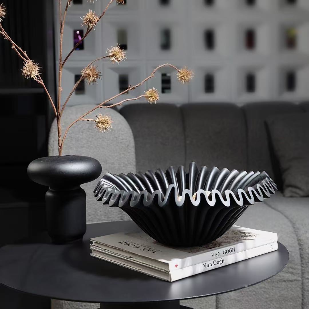 Decorative fruit bowl