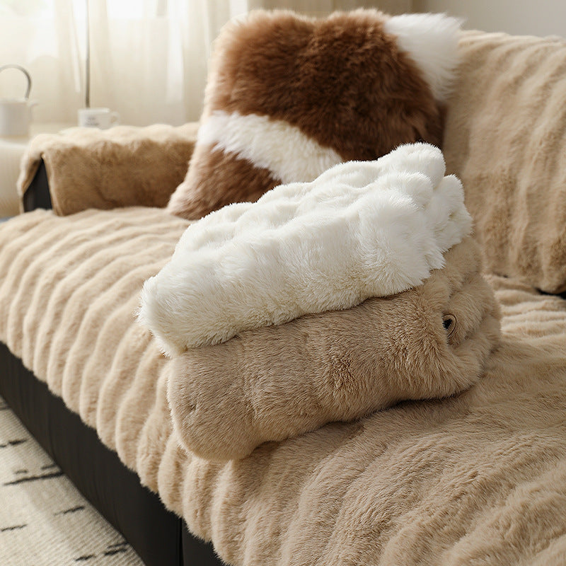 High-pile sofa cover set made of faux fur with seat, back and armrest covers