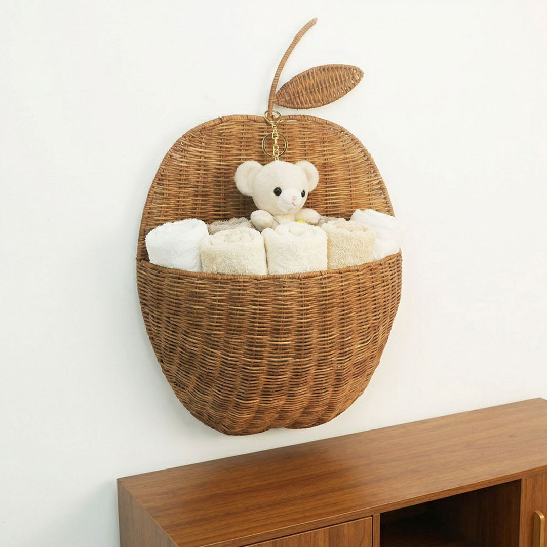 Wall basket