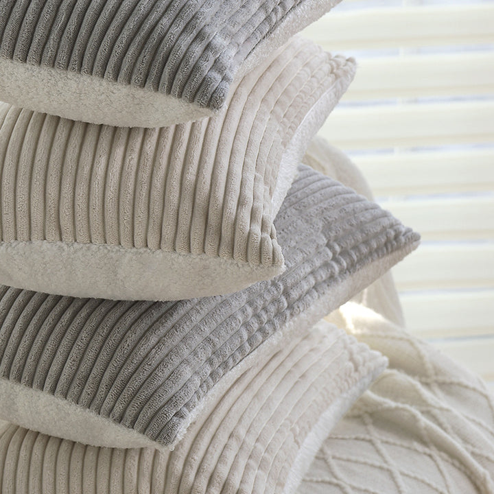 Rectangular velvet cushion cover with fine cord structure and concealed zipper